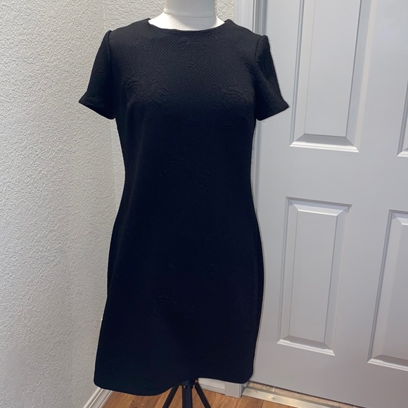 Calvin Klein Dresses & Skirts - Calvin Klein Black Short Sleeve Midi Dress EUC Sz 10
